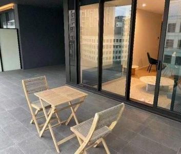 LARGE 1BED EXPERIENCE THE LUXURY LANDMARK - Photo 6