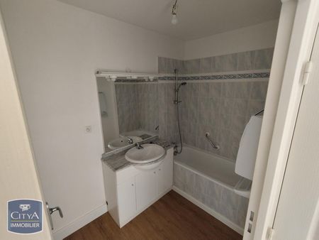 Location Appartement 2 pièces 45m² MONT DE MARSAN 40000 - Photo 5