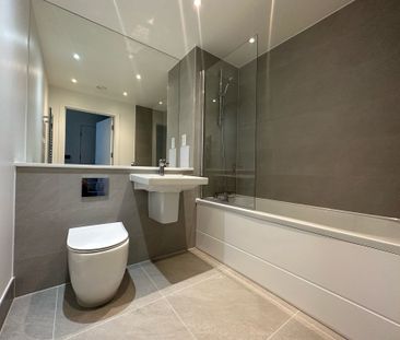 197 Windmill Lane, ., Cheshunt - Photo 5