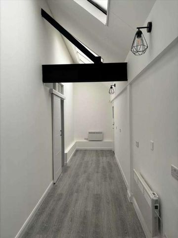 High Street, Arts Centre, Edgware, HA8 - Photo 3