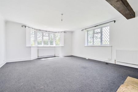 5 bedroom detached house to rent - Photo 3