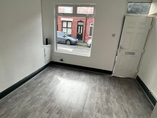 2 bedroom house to rent - Photo 1