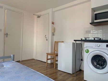 Studio to rent - Photo 4