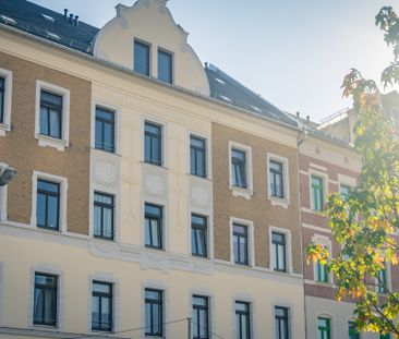 Attraktive 2-Raum-Wohnung im Altbau mit Balkon - Foto 4