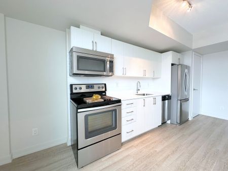 For Lease - 763 Woodbine Avenue Unit# 503, Toronto, Ontario - Photo 4
