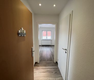 Schortens: Single Whg. 1 ZKB, Hochparterre, ca. 30 m2 WF/NF, EBK, D... - Photo 1