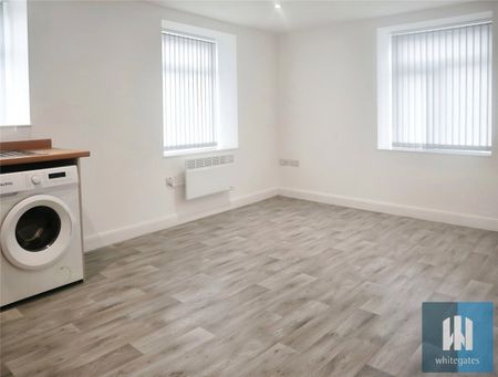 Bradford Road, Batley, WF17 - Photo 4