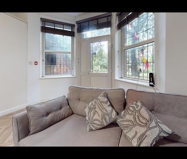 Room in a Shared House, Moorland Avenue, LS6 - Photo 1