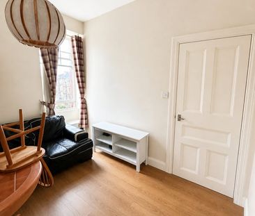 1 Bed Flat, Newlands Road, G44 - Photo 1