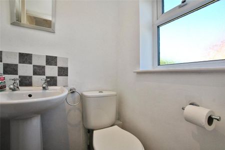 2 bedroom semi-detached house to rent - Photo 5