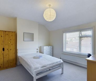 Coombe Road, Brighton - Photo 4