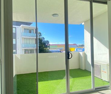 SPACIOUS 2 BEDROOM APARTMENT FOR LEASE - Photo 6