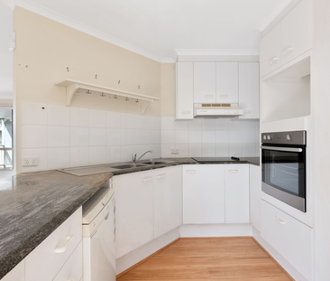 55 MILPERA ST - Photo 5