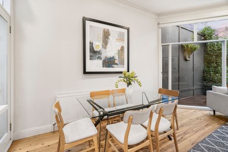 16 Tennyson Street, Kew VIC 3101 - House For Rent | Domain - Photo 3