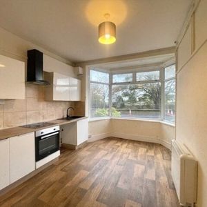 South Parade, Skegness, Property for rent - Photo 2