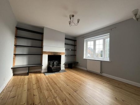 4 bedroom semi-detached house to rent - Photo 3