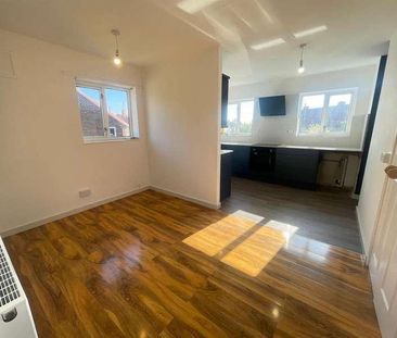 Legard Drive, Hull, HU10 - Photo 5