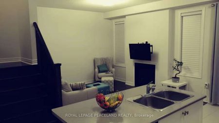 For Lease - 46 Jake Smith Way, Whitchurch-Stouffville, Ontario - Photo 2