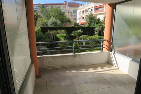 Location appartement 1 pièce, 27.85m², Cannes - Photo 2