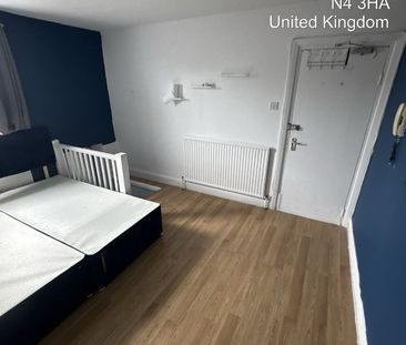 Studio Flat, Oxford Road, N4 - Photo 1