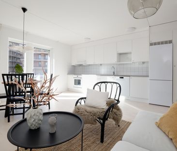 Tamarindvägen, Örebro - Photo 1