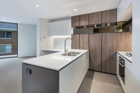 Valencia Residences - Photo 5