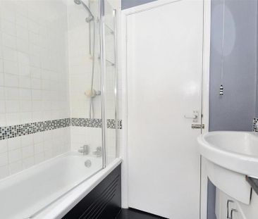 2 bedroom cottage to rent - Photo 1