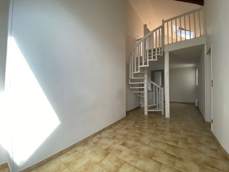 Location Appartement 2 pièces 36m² SAUMUR 49400 - Photo 5