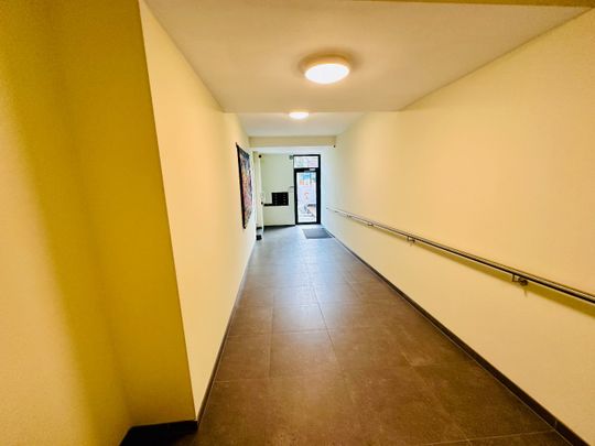 Nieuwbouwappartement met twee slaapkamers - Energiezuinig & Centraal gelegen in Maasmechelen! - Foto 1