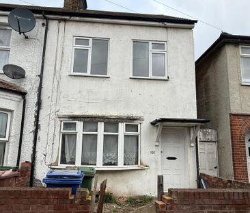 1 bedroom barn conversion to rent - Photo 1