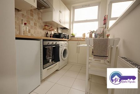 1 Bedroom Room in Flat Share To Rent - Photo 3