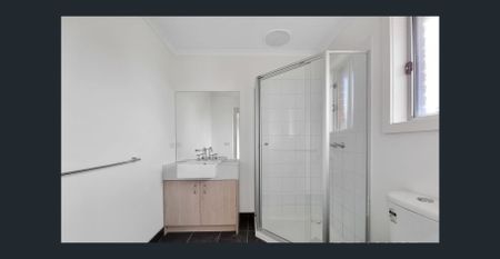 Perfect Location for lovers of nature and convenience! - Photo 5