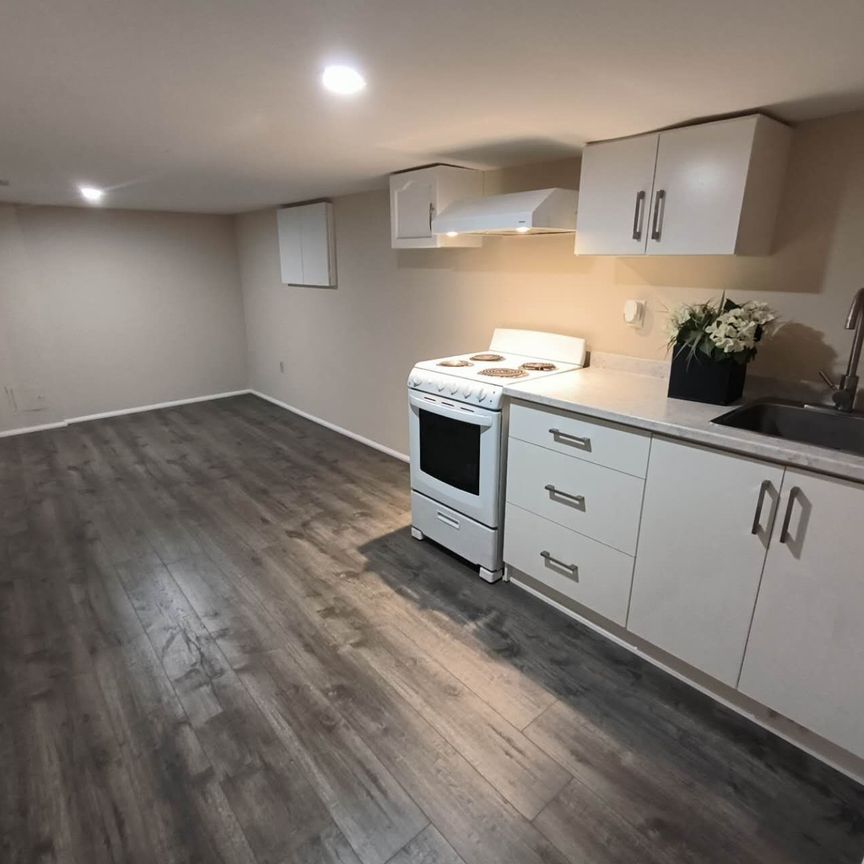 For Lease - 55 Chamberlain B1 Avenue, Toronto, Ontario - Photo 1