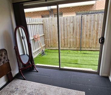 Craigieburn - Photo 5