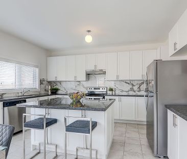 For Lease - 1008 Barton Way, Innisfil, Ontario - Photo 2