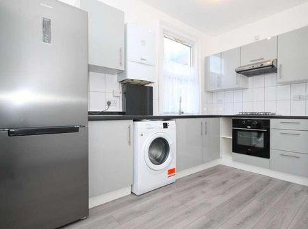Kitchener Road, Seven Sisters, N17 - Photo 3