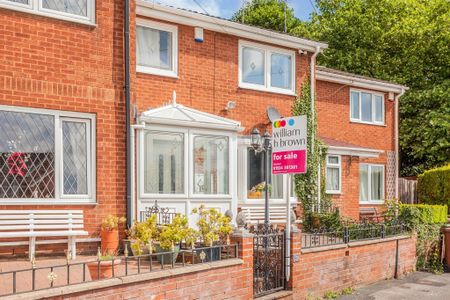 Victoria Grove, Wakefield - Photo 2