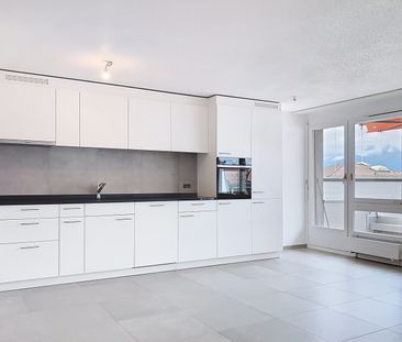 Bel appartement lumineux de 3.5 pièces rénové au 4ème étage avec as... - Photo 3