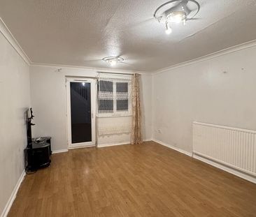 2 bedroom end of terrace house to rent - Photo 6