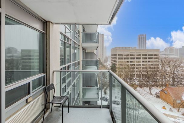 For Lease - 35 bales Avenue Unit# 909, Toronto, Ontario - Photo 1