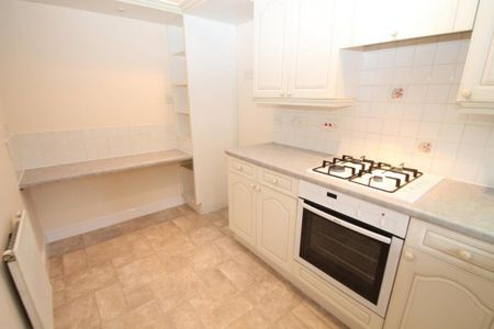 2 bedroom terraced house to rent - Photo 3