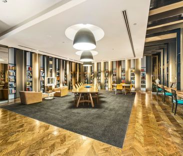 19TH FLOOR STUDIO APARTMENT - Photo 5