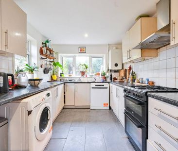 3 bedroom terraced house to rent - Photo 4