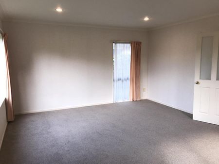 Ideal Home in Sought After Flagstaff - Photo 3