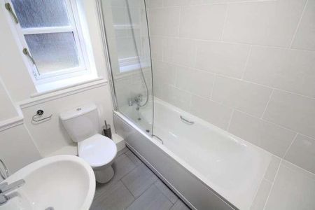 Downs Rd - Luton - Bed, LU1 - Photo 5