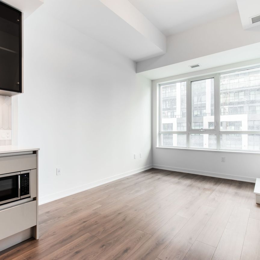 For Lease - 395 Dundas Street West Street Unit# 224, Oakville, Ontario - Photo 1