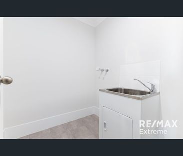 31 Surfers Street, Alkimos, WA 6038 - Photo 6