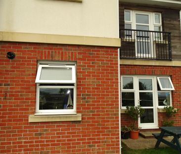 2 bedroom flat to rent - Photo 6