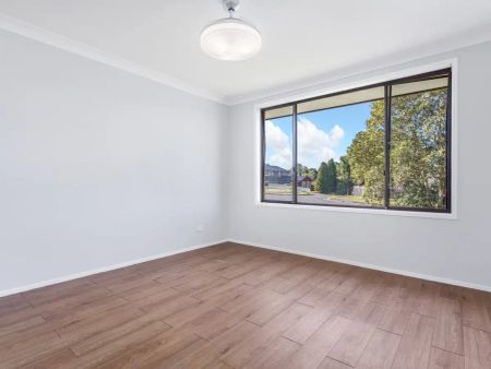 “Walking distance to Aldi Quakers Hill” - Photo 3