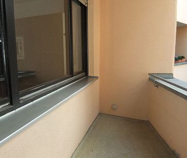 Bitte nur Mailanfragen: Großzügiges 1 1/2 Appartement mit Balkon und Einbauküche am Ziegetsberg - Photo 1